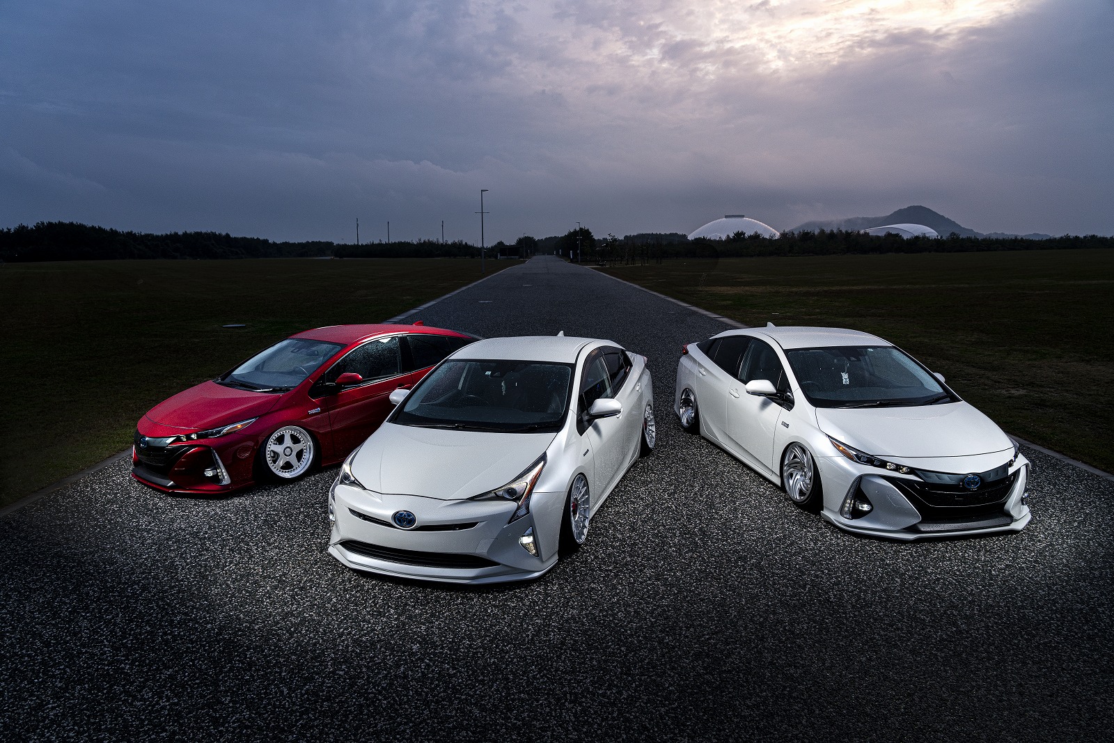 エアサス　プリウス50　スタンスマガジン掲載　bagged PRIUS 50 stancenation