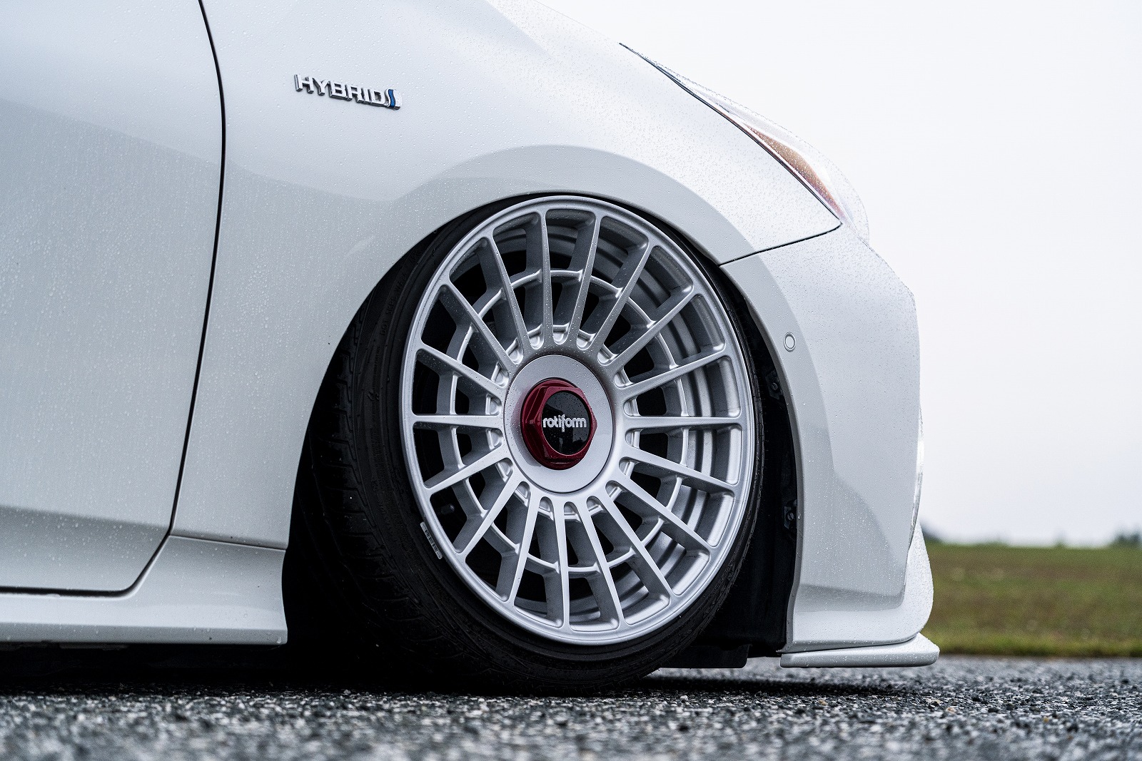 エアサス　プリウス50　スタンスマガジン掲載　bagged PRIUS 50 stancenation