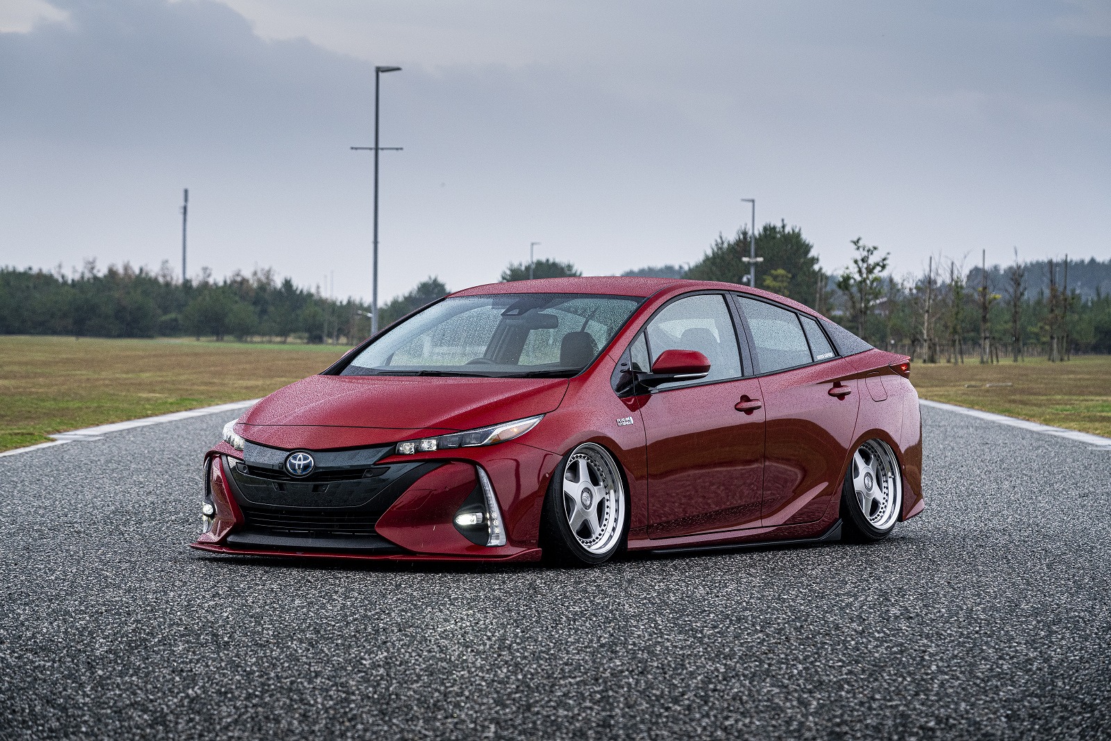 エアサス　プリウス50　スタンスマガジン掲載　bagged PRIUS 50 stancenation