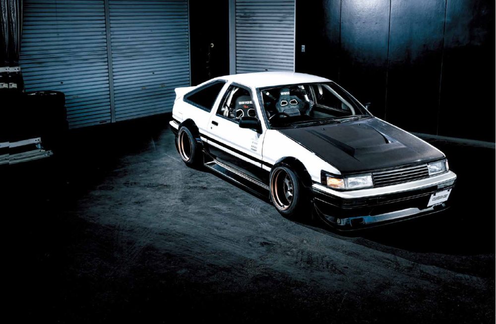 旧車　AE86　4代目カローラレビン　エアサス　カスタムカー