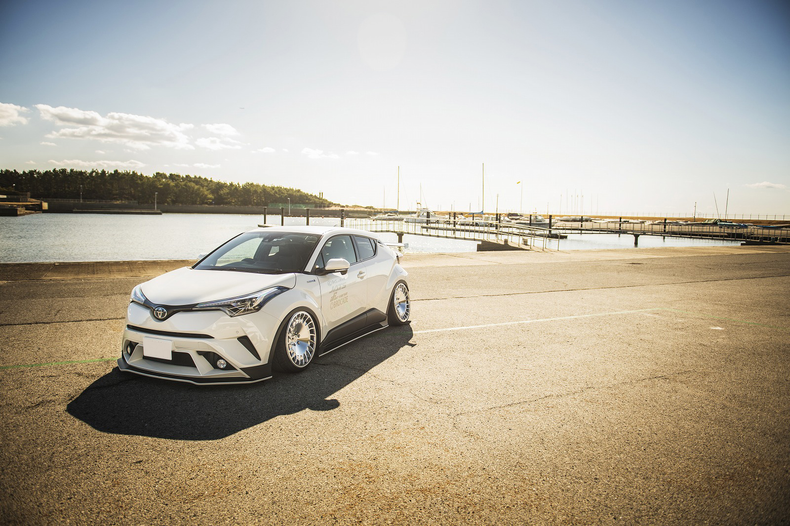 TOYOTA C-HR エアサス　Air Force Suspension　スタンス掲載