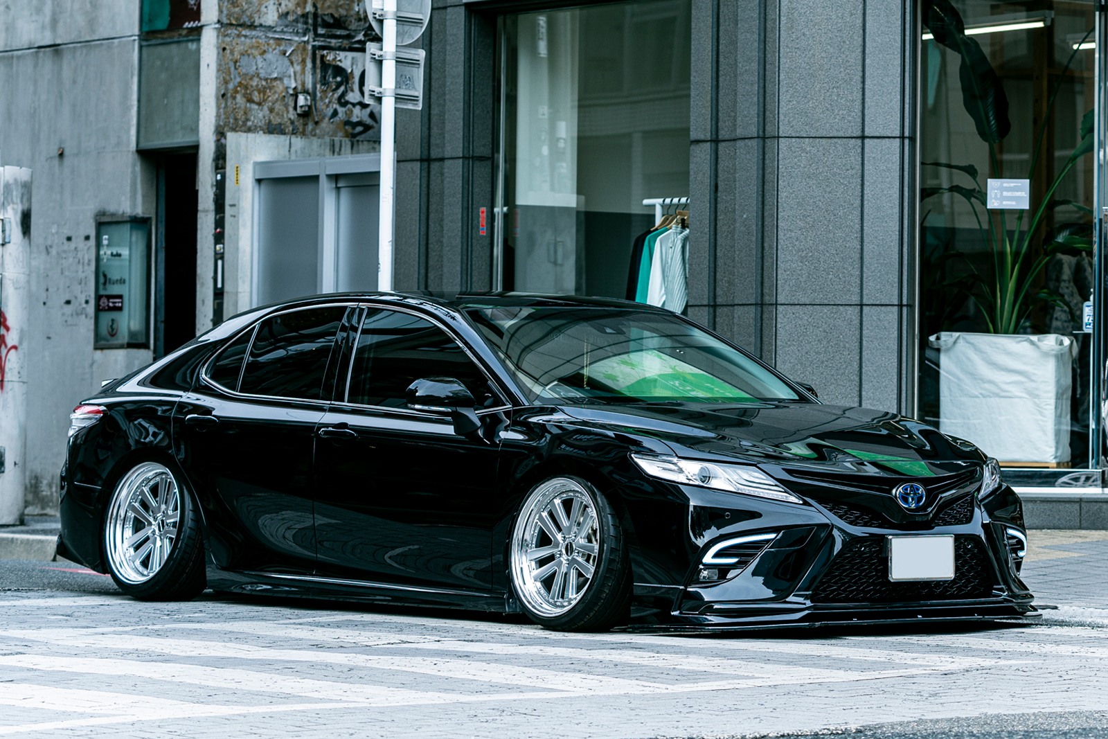 スタンスマガジン掲載 現行カムリ エアサス　Bagged CAMRY