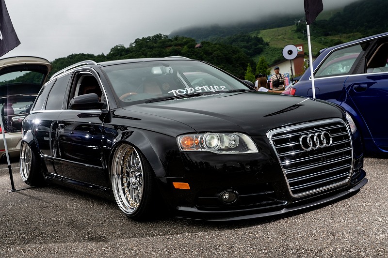 AUDI A4 avant bagged  エアサス　エアフォースサスペンション